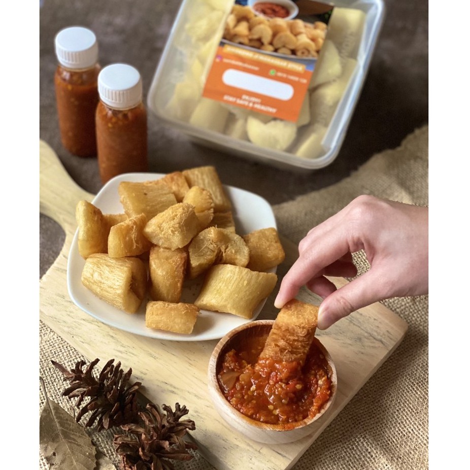 

Singkong Makassar FROZEN Siap Goreng isi 700gr Sambal Terasi