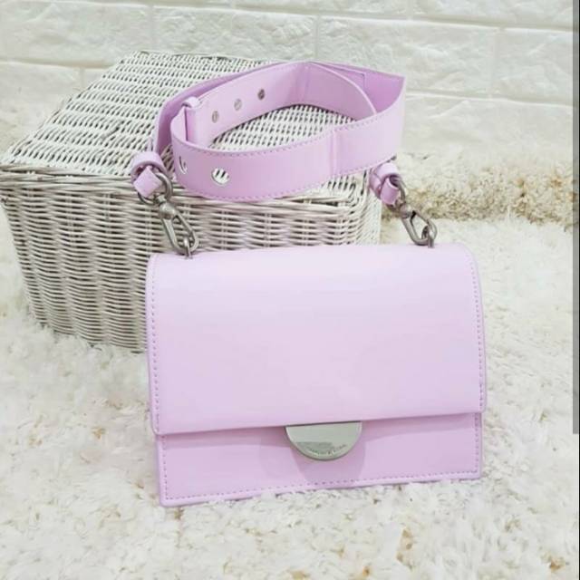 TAS SELEMPANG - TAS WANITA - TAS SELEMPANG WANITA - CHARLES&KEITH
