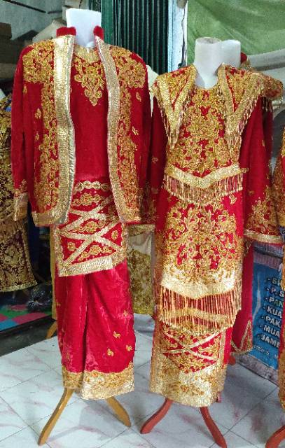 Baju pengantin minang
