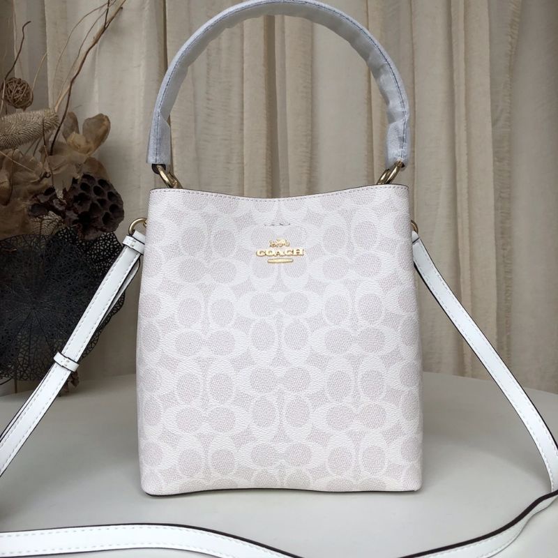 preloved coach signature town bucket