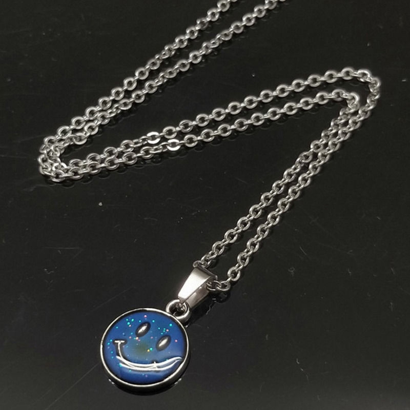 Temperature-sensitive Color-changing Necklace, Smiley Pendant, Personality, Wild