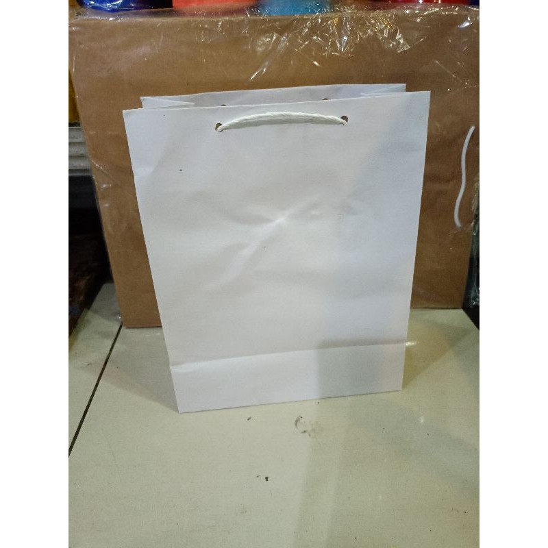 

paper bag buku putih polos isi 12 pcs terlaris dan termurah