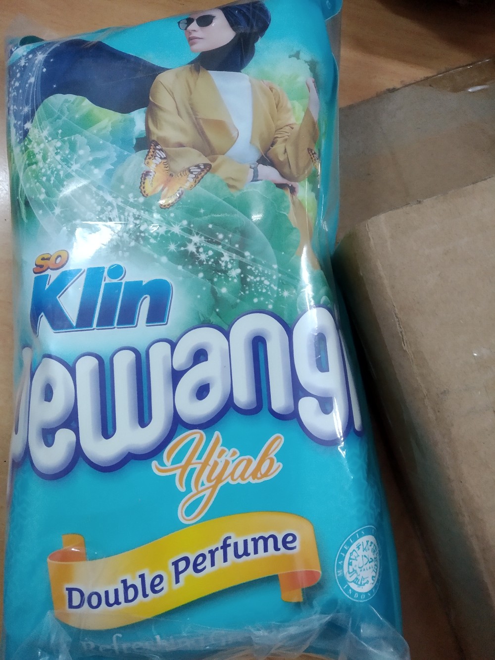 Soklin Pewangi Doble Farfume 900ml