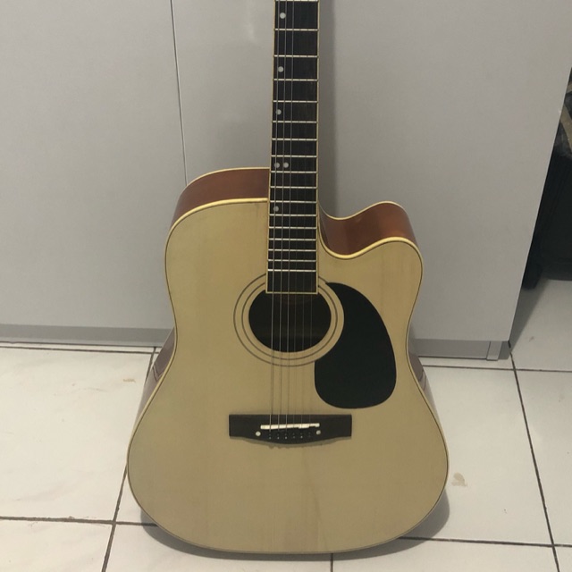 Gitar Akustik Yamaha F 310