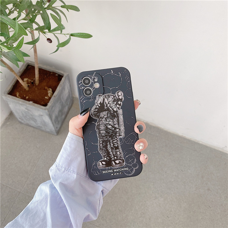 Casing Silikon Motif Kaws Untuk Iphone 7 Plus / 7 Plus / 8 Plus / 6 / 6s / X / Xr / Xs Max