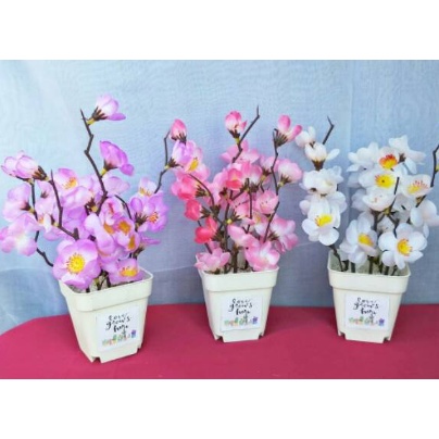 SET BUNGA PLASTIK SAKURA DENGAN POT PLASTIK PUTIH HEXAGONAL DEKORASI