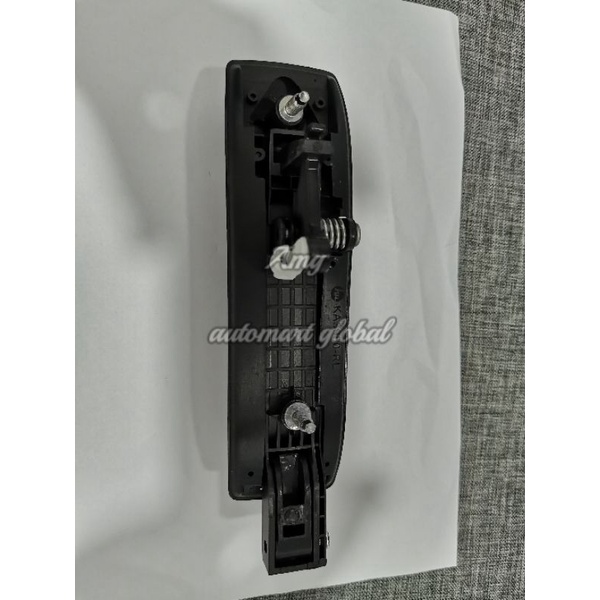 Handle pintu luar tengah kiri kia travello