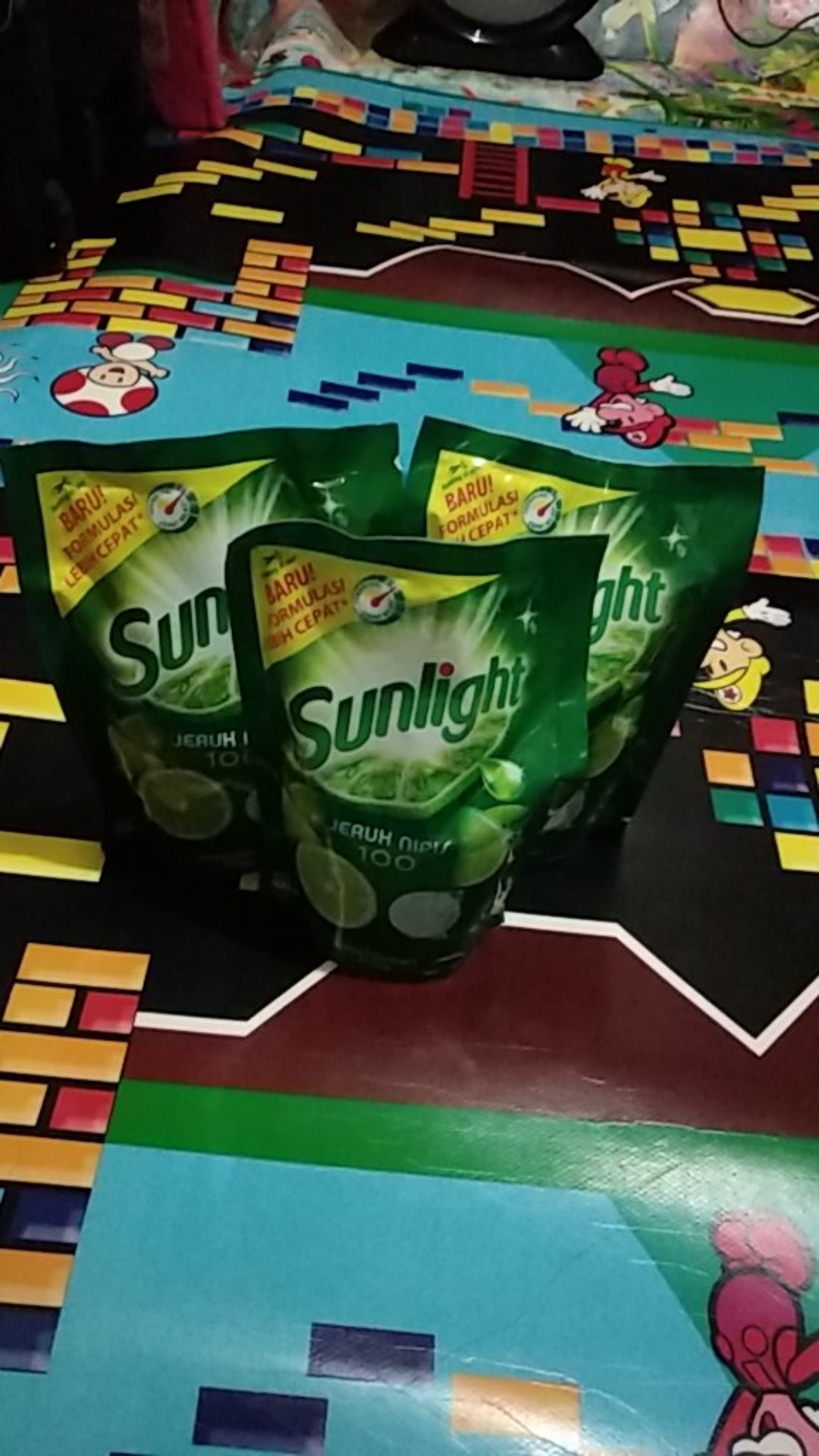 Cairan Pencuci Piring Sunlight Jeruk Nipis 400ml