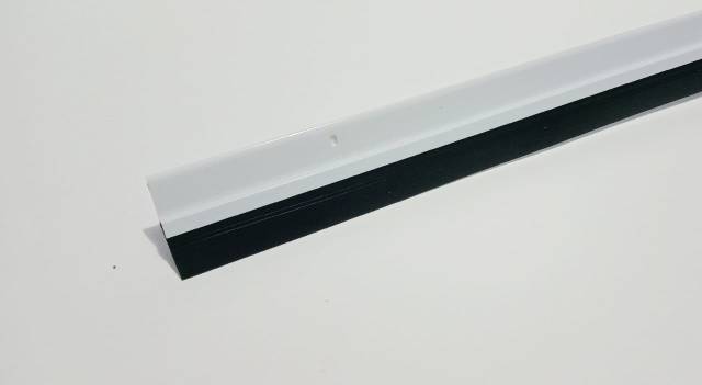 Door Seal Celah Bawah Pintu Putih Karet & Bulu