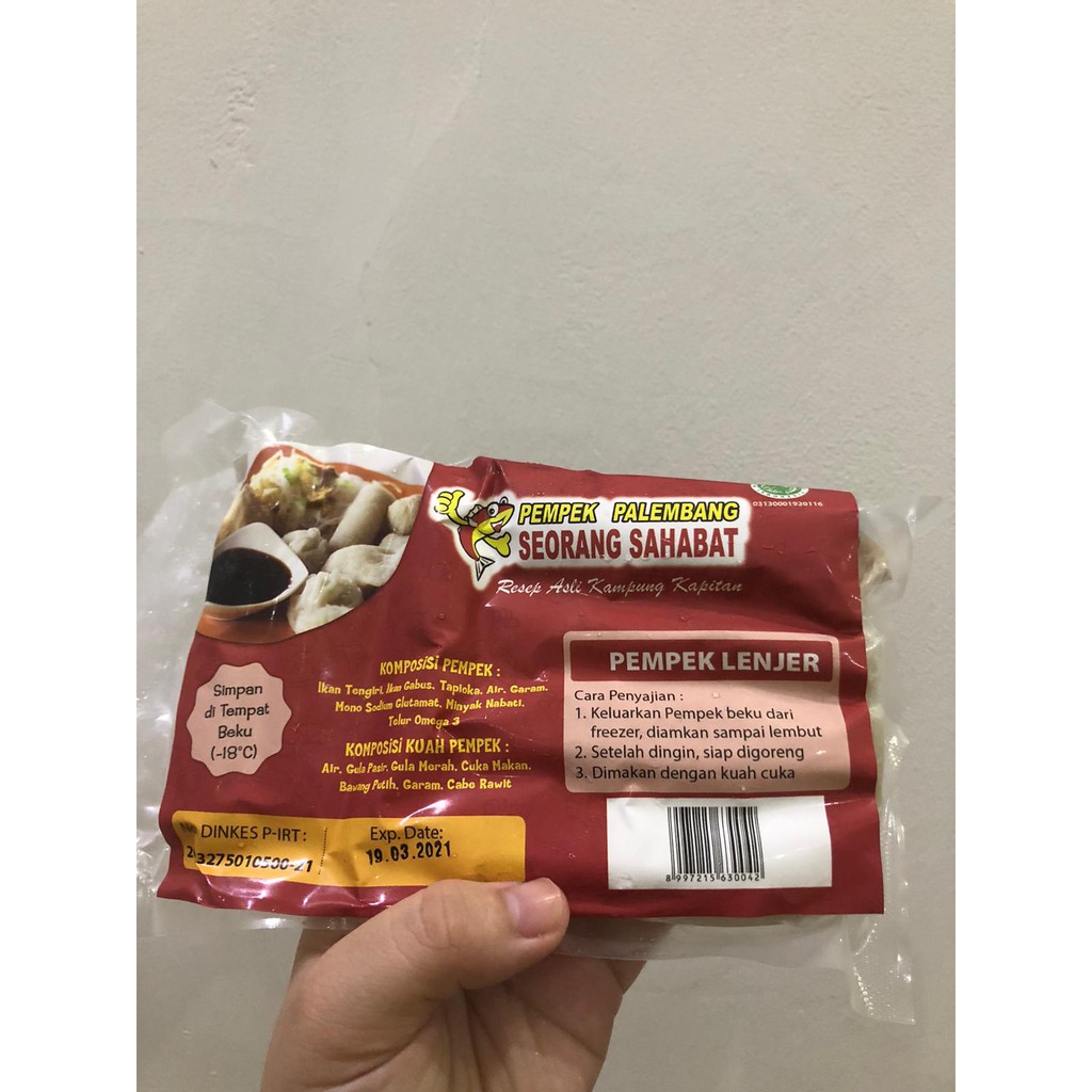 

Pempek Lenjer Seorang Sahabat