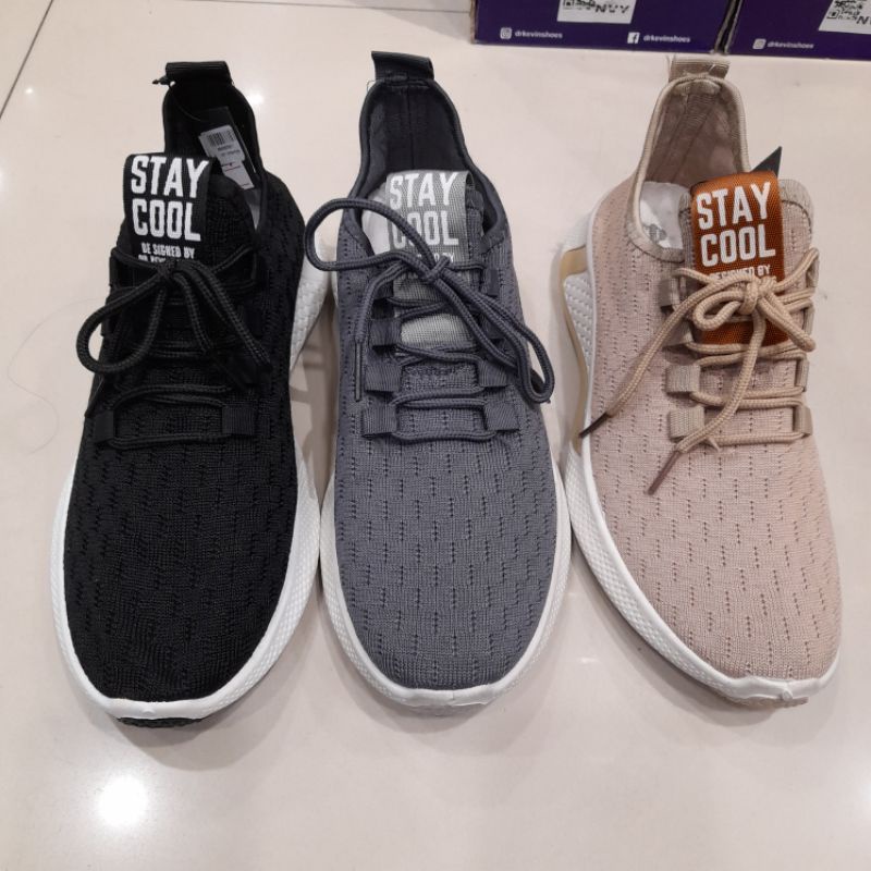 sepatu sneakers pria dr.kevin 39-44