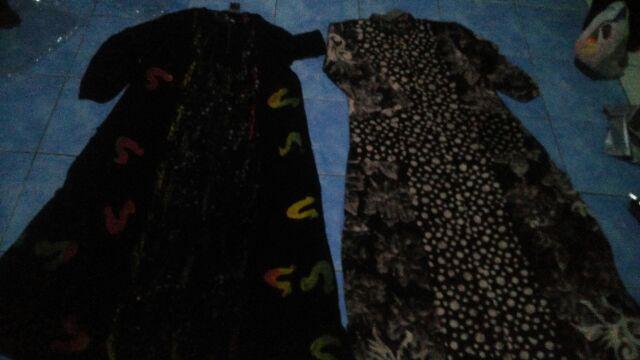 Gamis Batik Eksklusif Abstrak
