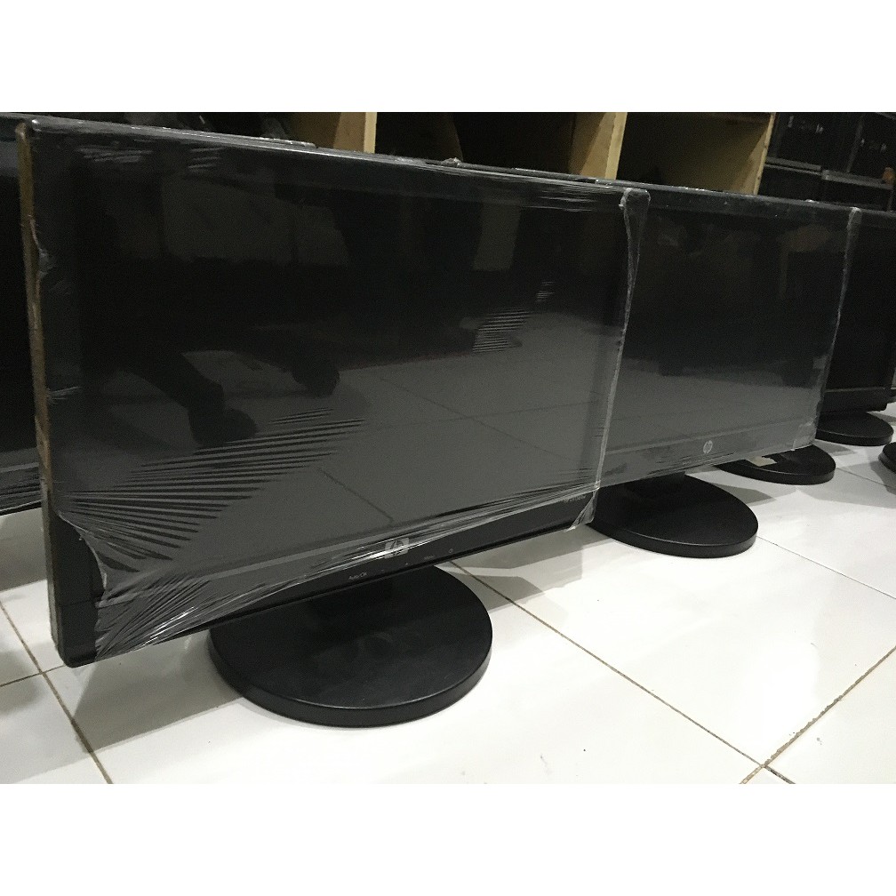 MONITOR PC 16&quot; WIDESCREEN NORMAL SIAP PAKAI