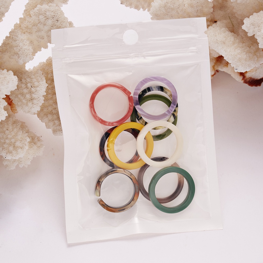 10pcs / Set Cincin Bahan Resin Warna Campur Gaya Korea Untuk Wanita