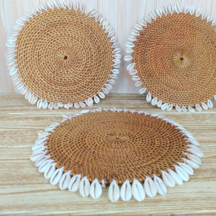 Placemat Rotan Renda Kerang - Alas Piring Mangkuk Rattan 20 cm - 10cm