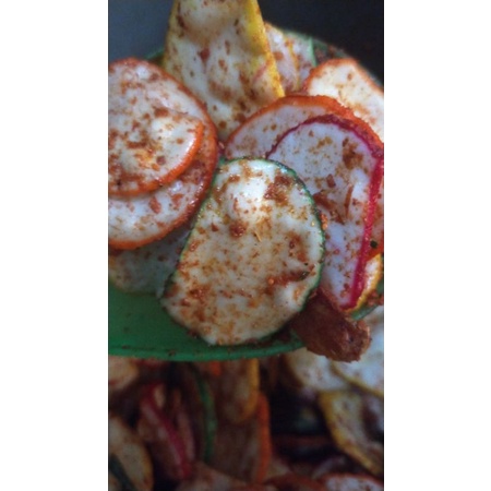 

cemilan krupuk seblak