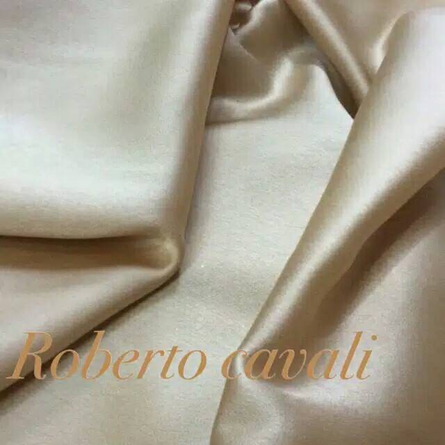 Kain roberto /roberto cavali premium/ kain roberto impor
