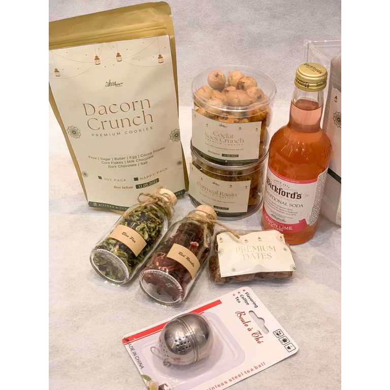 

PRE ORDER Eid GIFT Lebaran Hampers LENGKAP & TERJANGKAU cocok untuk berbagi