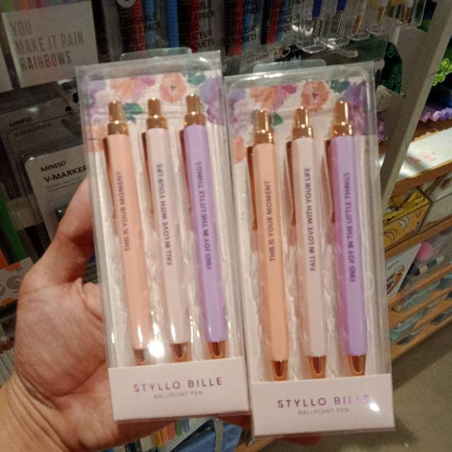 

miniso|| bollpoint isi 3 pack