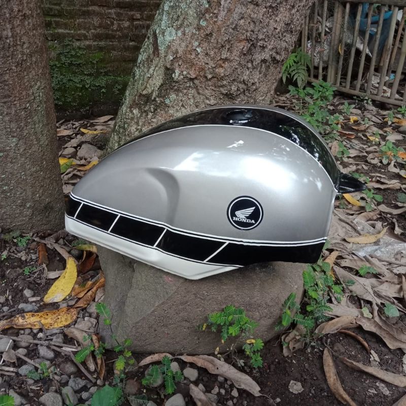 Tangki Vixion custom japstyle, Bobber