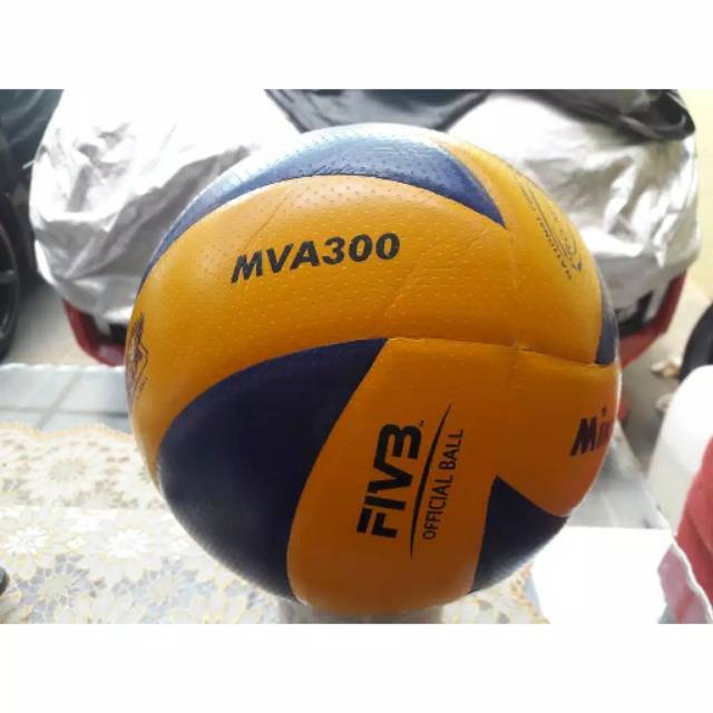 bola voli mikasa mva300 / bola voli mikasa / bola voli berhologram / bola voli bagus