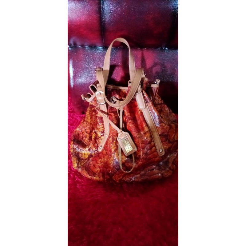 tas serut unik brand dissona