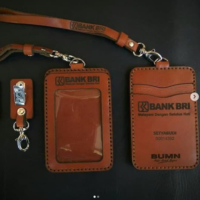 

flashsal✲** Name Tag Kulit Bank BRI Kulit Sapi Asli Costum Nama/Logo ♩