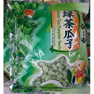 

Kuaci Biji Labu Rasa Teh Hijau / Green Tea Pumpkin Seeds 1000 Gram