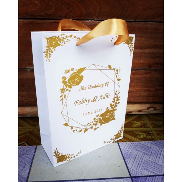 

PAPERBAG WEDDING, KRAFT PUTIH, SIZE KECIL pxlxt 17*7*22