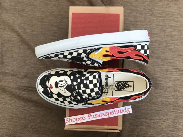 OBRAL VANS SLIP ON PREMIUM X DISNEY MICKEY MINNIE SNEAKERS