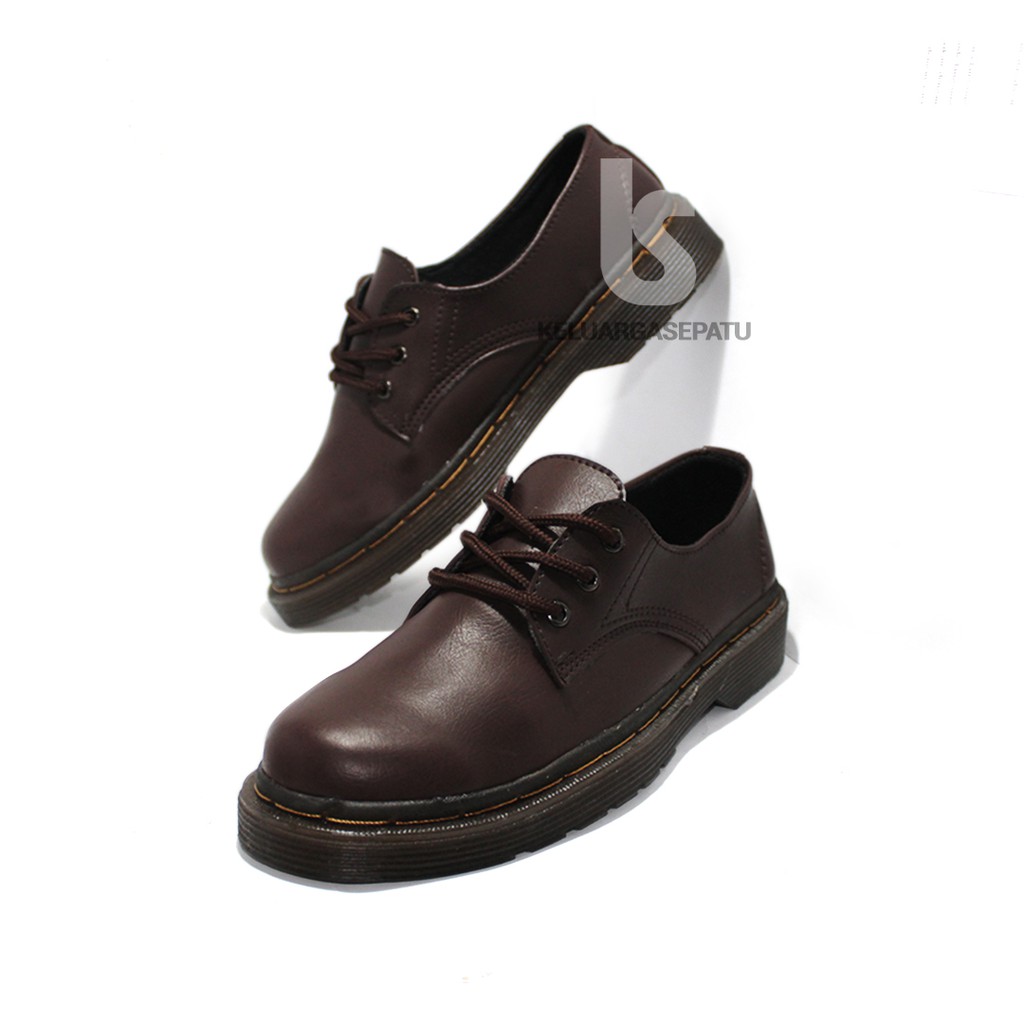 sepatu formal sepatu docmart sepatu kantor sepatu kantor polos