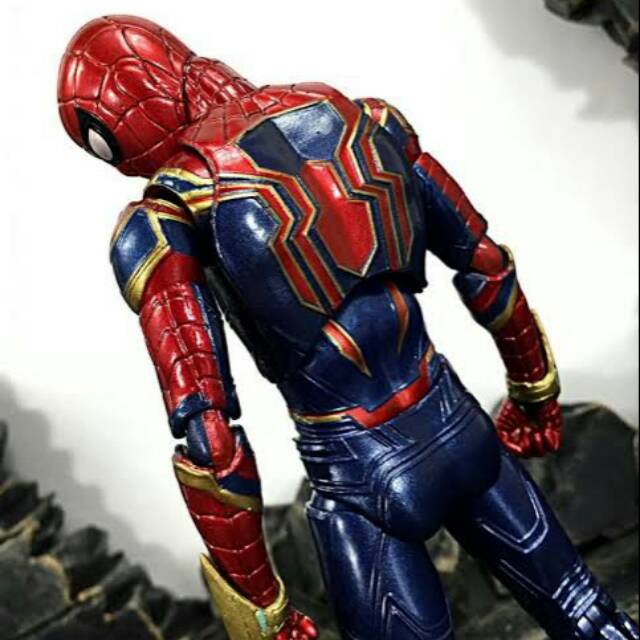 Mafex 081 Marvel Avengers Iron Spider Spiderman Infinity War Figure
