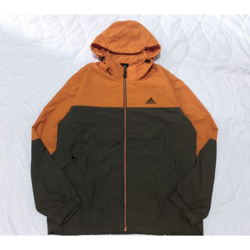 Jaket Sport/Outdoor (ADIDAS)