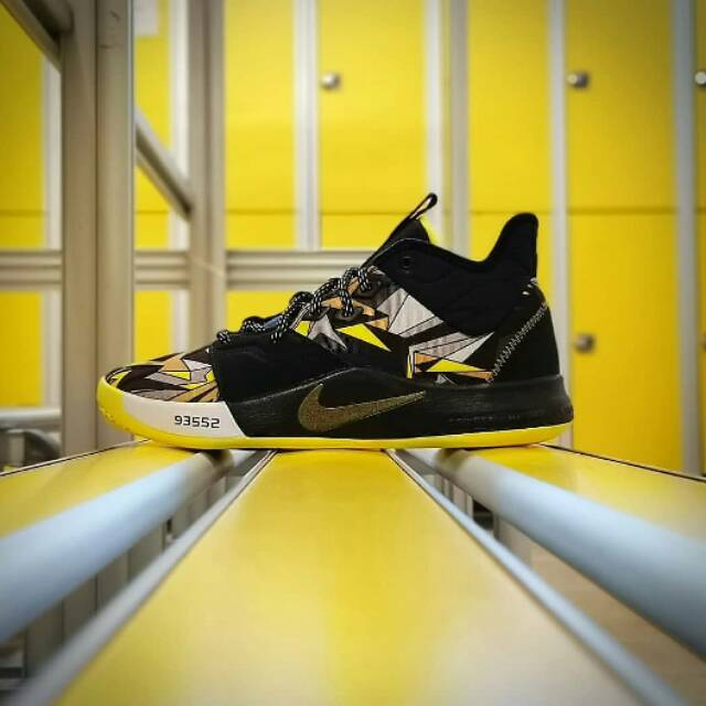 Nike pg 3 mamba mentality