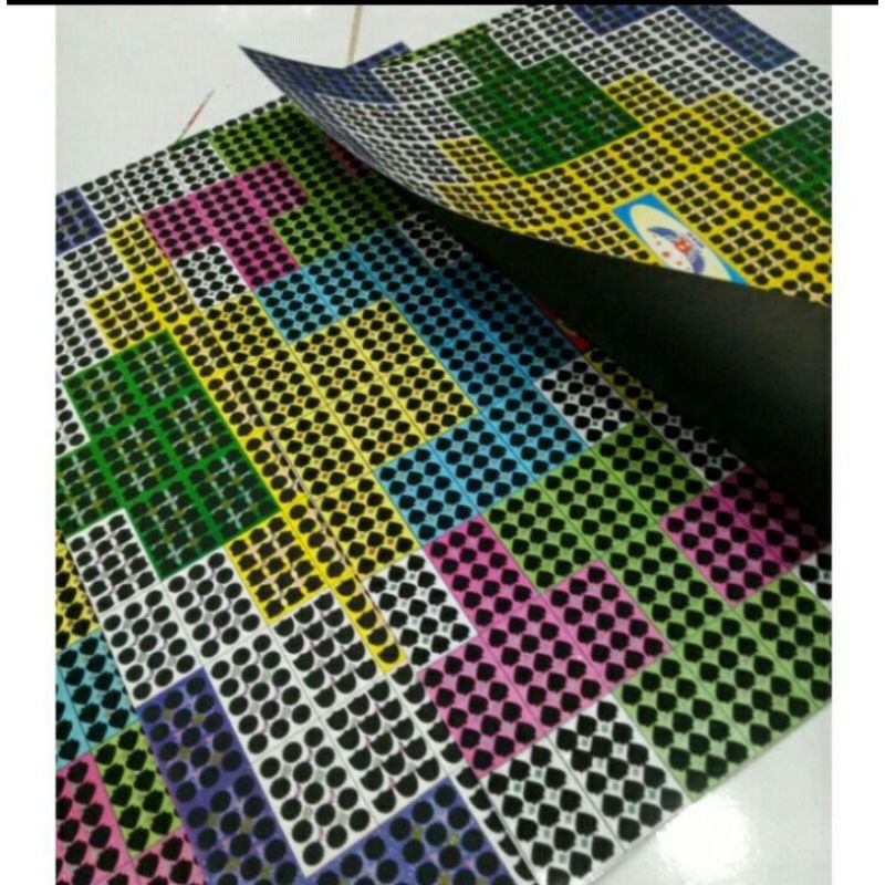 Mainan gosok bom campur