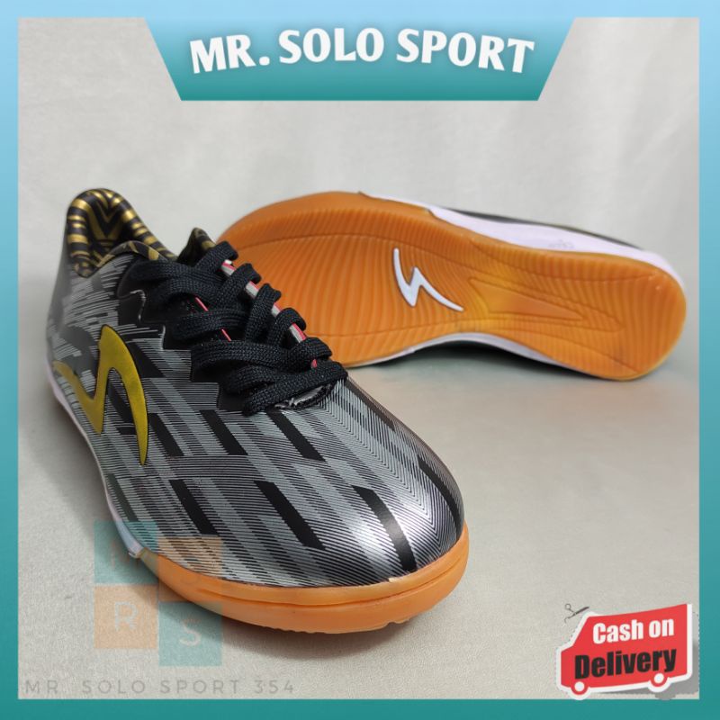 Sepatu Futsal Specs Infinity Black Silver Color - Sepatu Futsal Specs Pria - Sepatu Futsal Murah