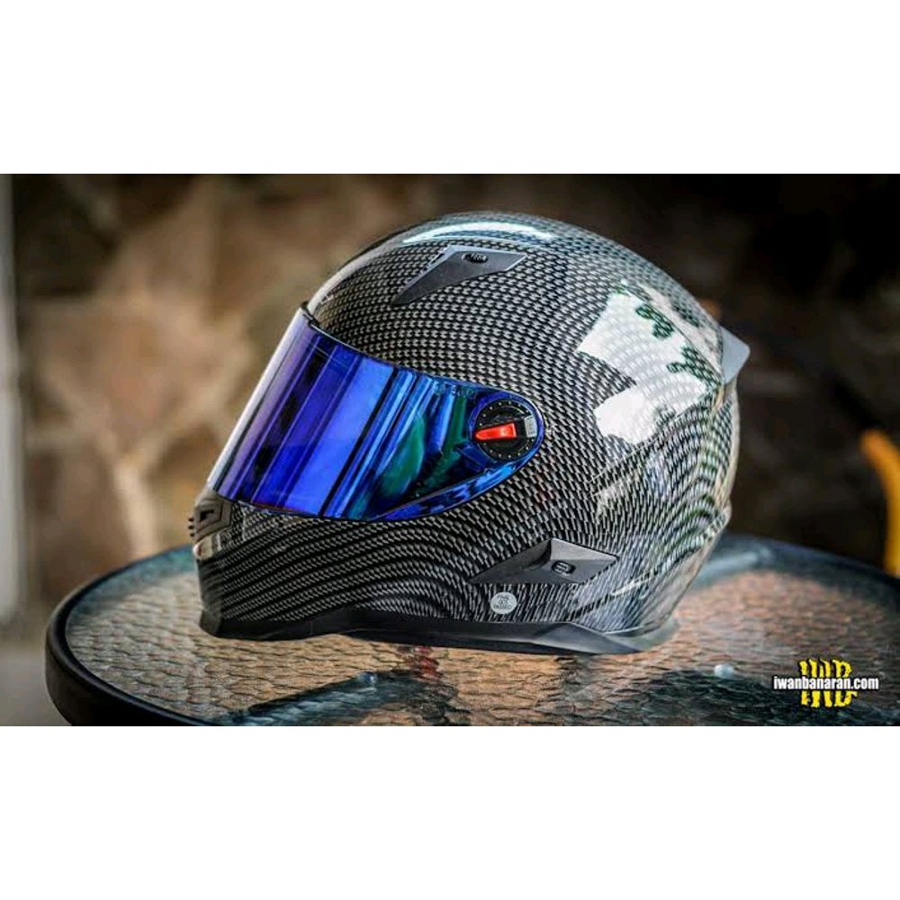 Helm Fullface Snail FFS 1 Carbon Terbaik