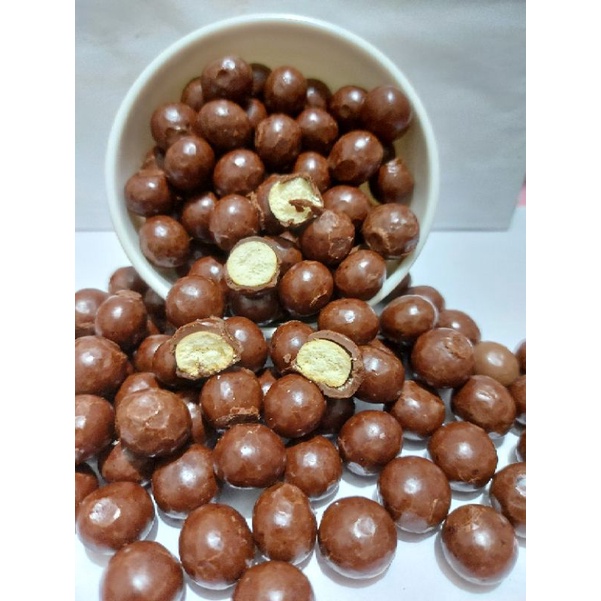 

Coklat Susu isi Biskuit 250gram