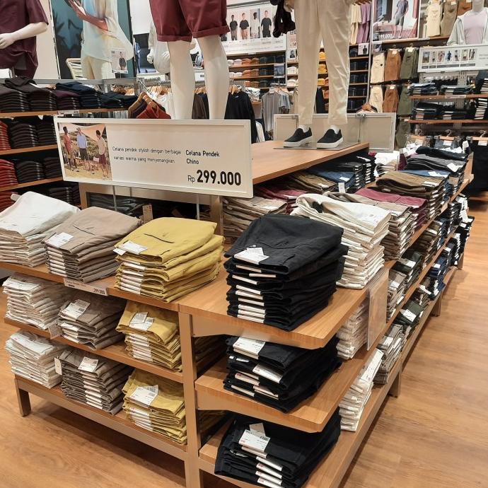 :<:<:<:<] jastip uniqlo celana chino pria uniqlo celana santai pendek pria