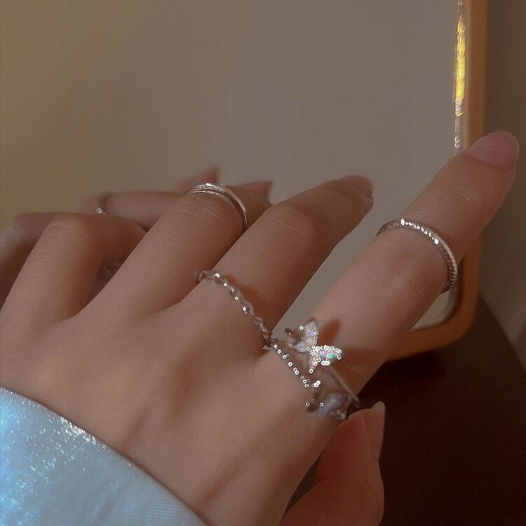 4pcs / Set Cincin Model Terbuka Adjustable Desain Kupu-Kupu Gaya Korea Untuk Wanita