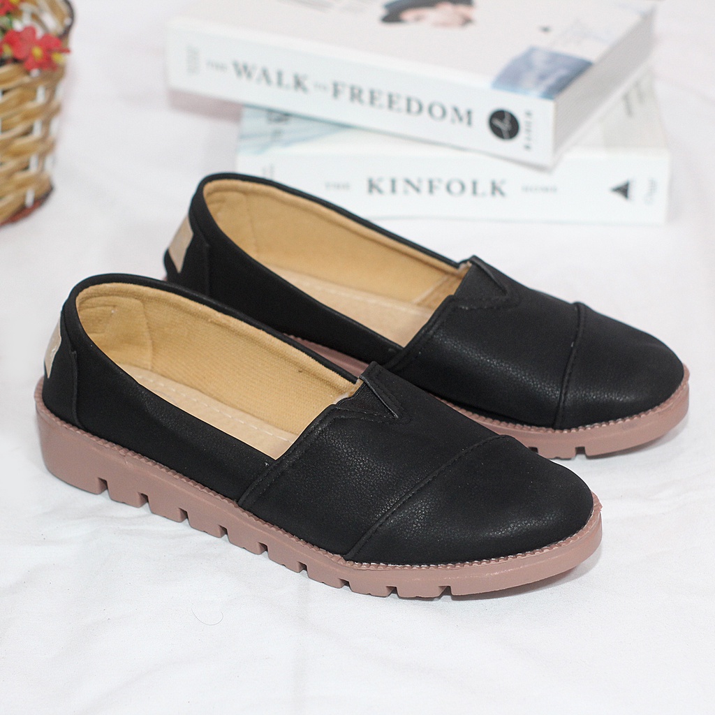 Mym2m Weslina Sepatu Wanita Slip on Kasual Terlaris