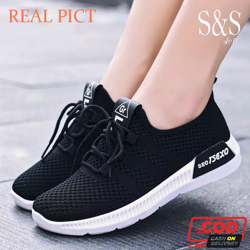Sepatu Sport Sneakers Olah Raga Wanita F CHAMPION Hitam Putih Abu Pink Desain Simpel Bahan Berkualit