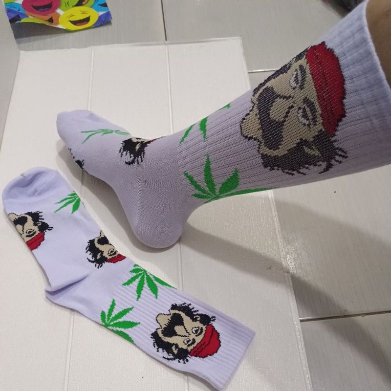 Kaos kaki fashion old style