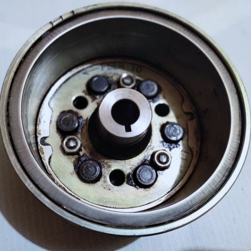 Magnet Vega R ORI Copotan Magnet Vega R Lama ORI Cabutan