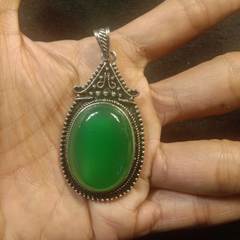 Liontin Batu Akik Hijau