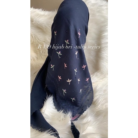 hijab R139 tulip