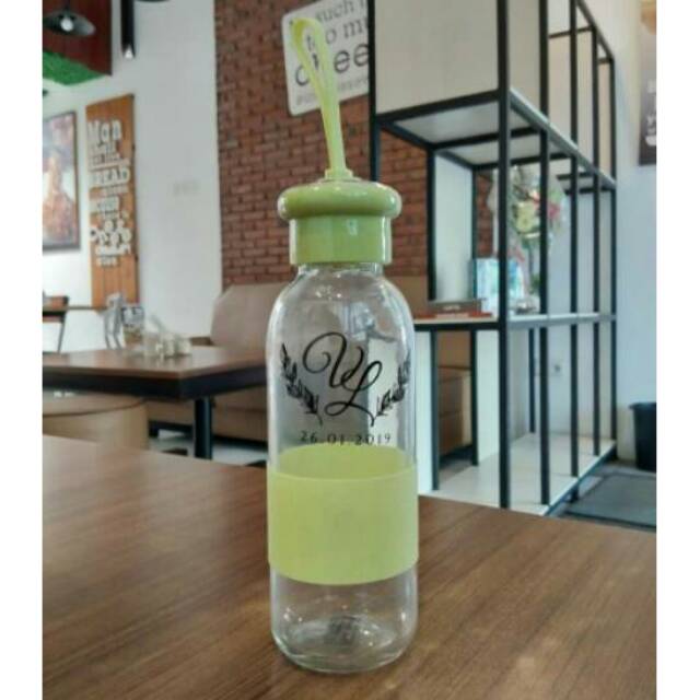Sablon Botol Kaca untuk Souvenir Pernikahan dan Lain Lain Sablon Botol Kaca untuk Souvenir Pernikahan dan Lain Lain