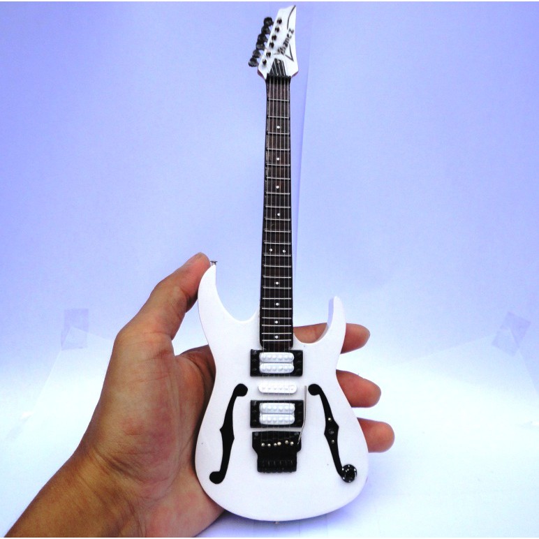 Miniatur Gitar Ibanez PGM3 Paul Gilbert Siganture