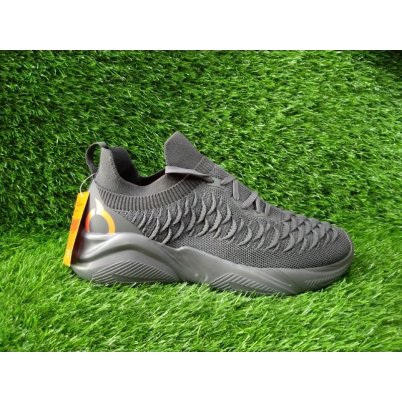 sepatu running Ortuseight galactic Gunmetal/ortrange