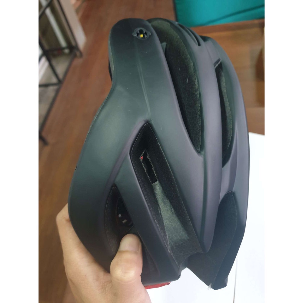 (TERMURAH) Helm Sepeda Gowes PVC EPS Free Lampu Taillight - Hitam